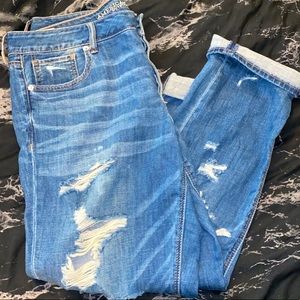 AE Tomgirl Jeans